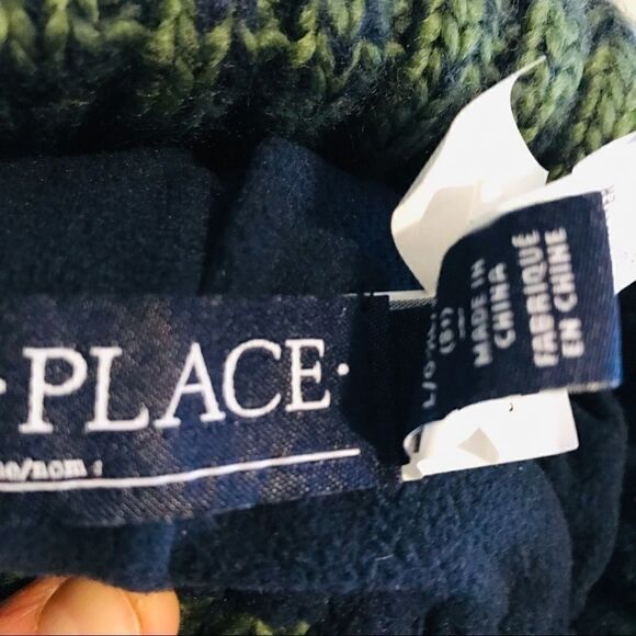 Children’s Place Beanie    - Picture 6 of 7